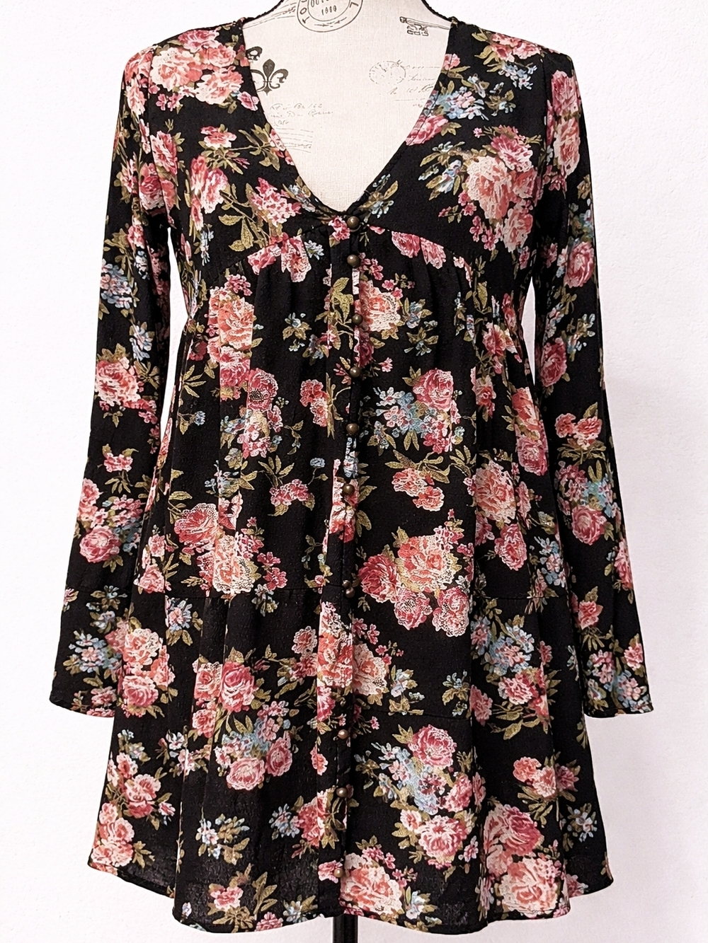 Sage Black Floral Long-Sleeve Button Front Dress